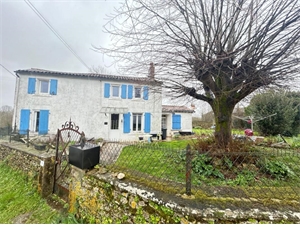 maison à la vente -   85390  BAZOGES EN PAREDS, surface 104 m2 vente maison - UBI471986690